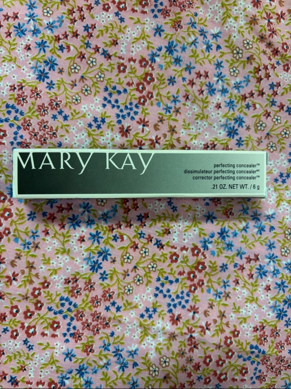 Mary Kay Perfecting Concealer - deep ivory